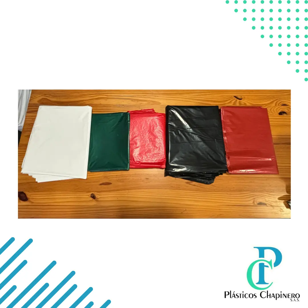 bolsas de basura en diferentes tamaños y colores
